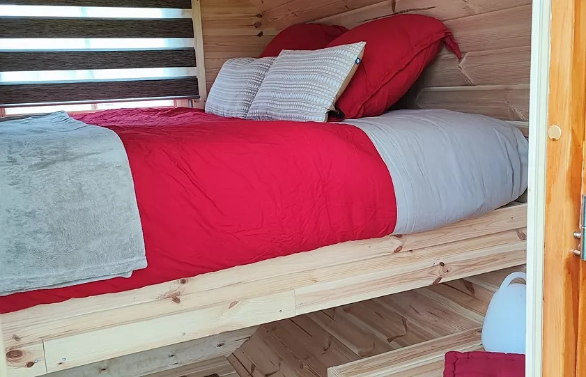 Chambre insolite Le Cynorhodon au gîte L'Arche de Gabriel (3)